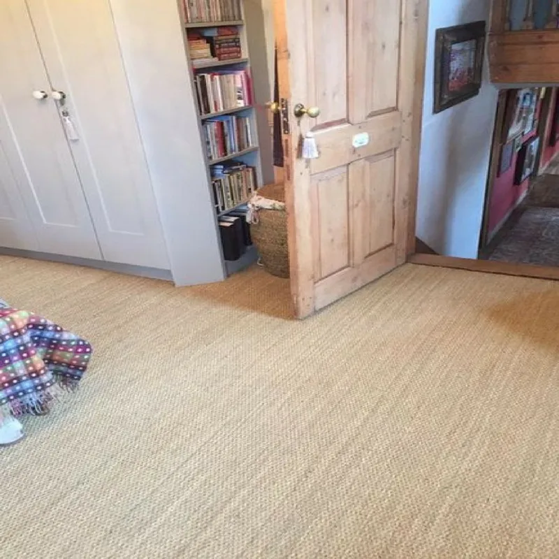 Natural jute carpets enhancing modern home decor