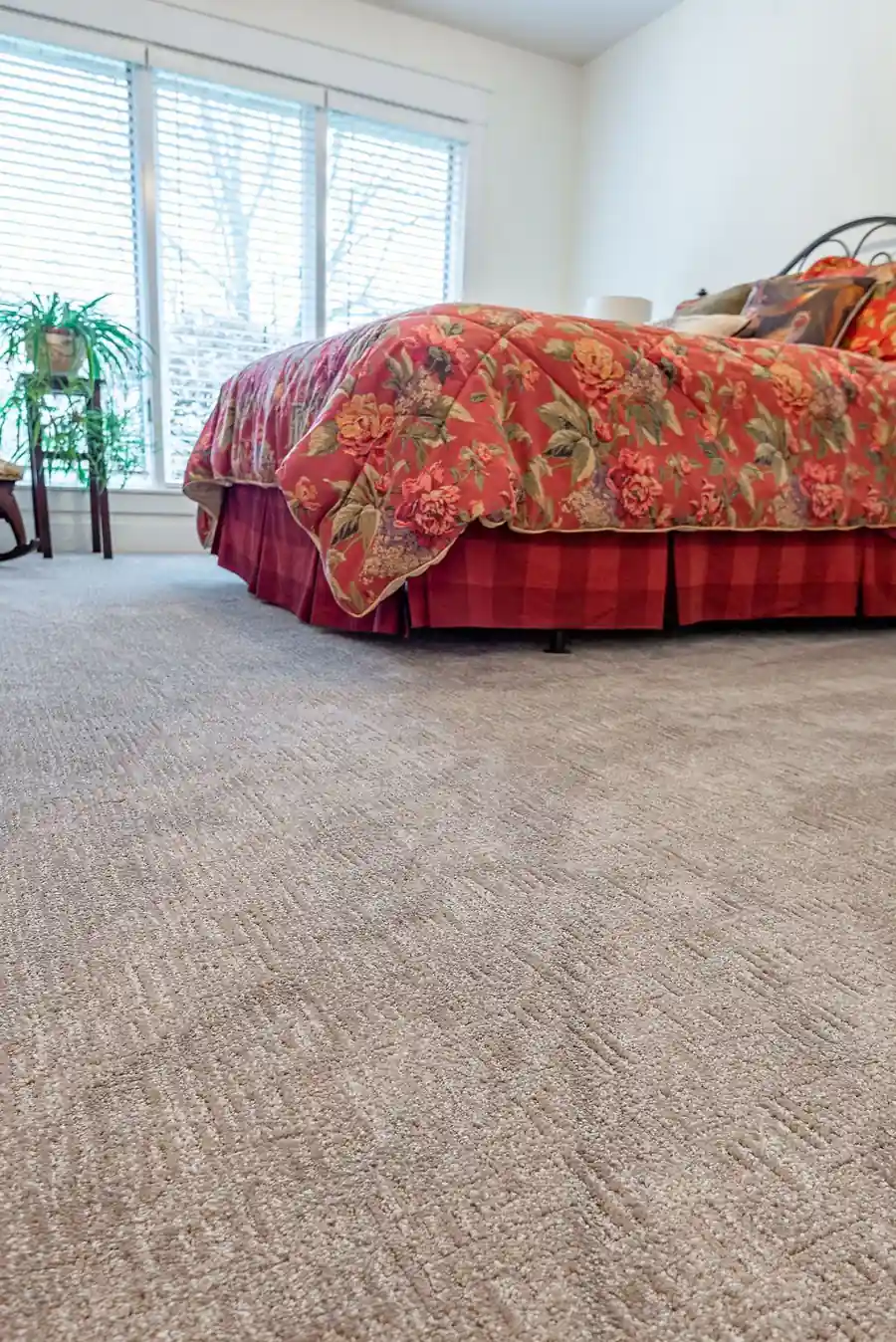 Soft Pink Accent bedroom carpet in dubai