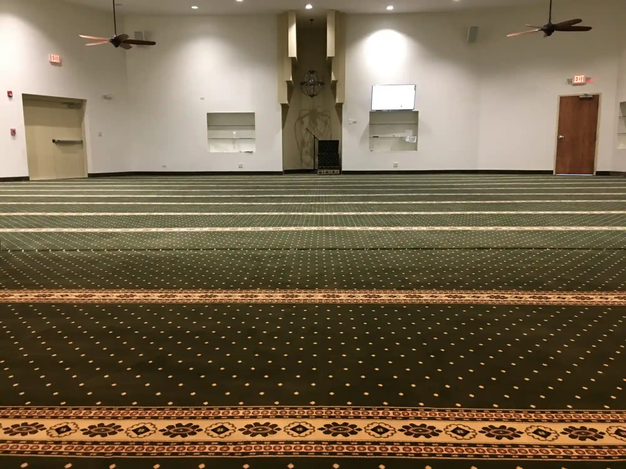 Green Border Masjid Carpet - Image 2