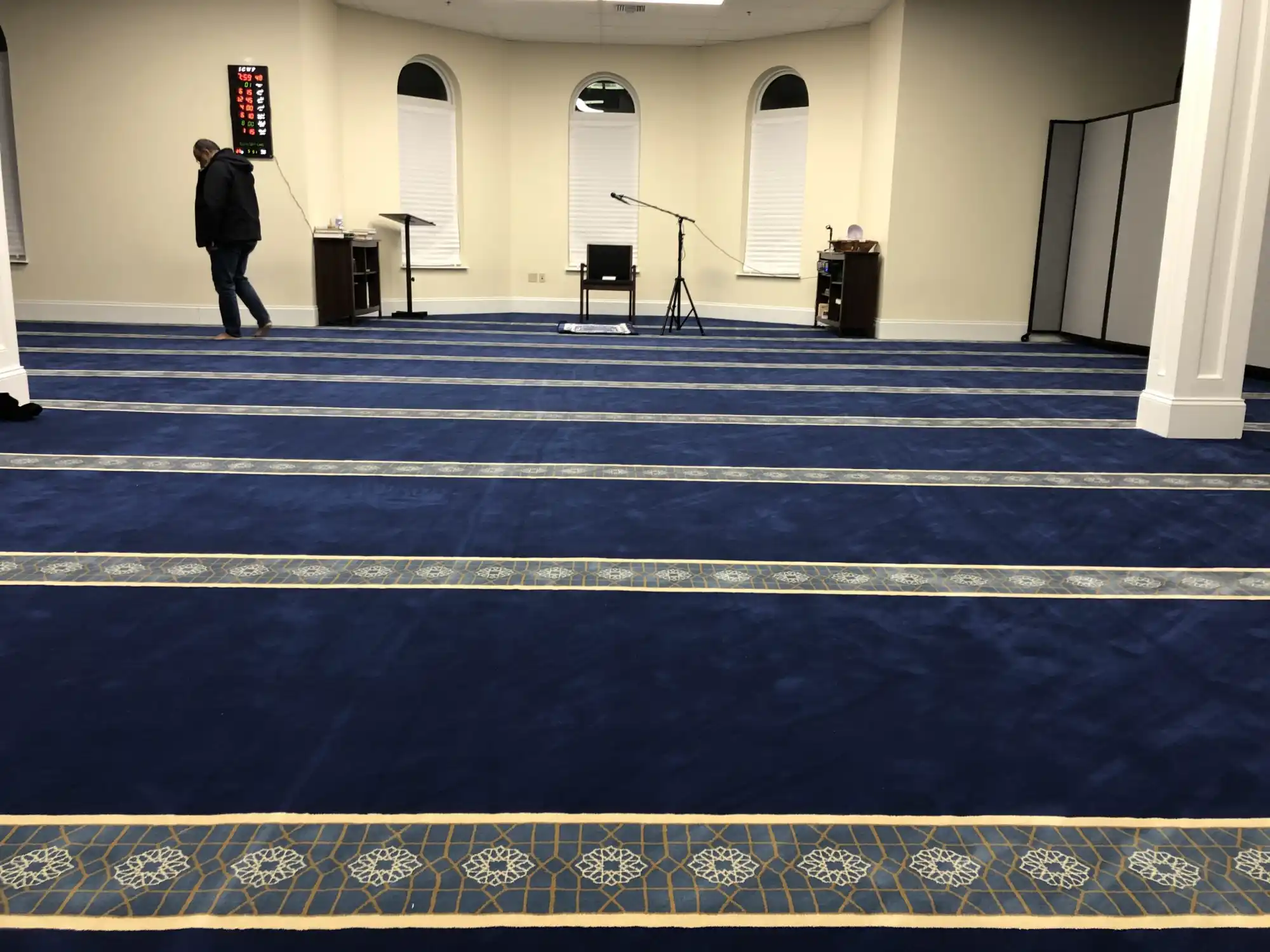 Royal Blue Border Masjid Carpet Dubai