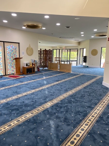 Silky Blue Border Masjid Carpet - Image 4